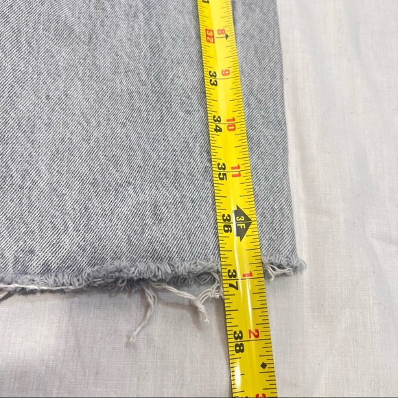 ZARA Womens High Rise Straight Leg Raw hem Distress Washed Jean Sz 6 -26”x26” - Picture 5 of 10